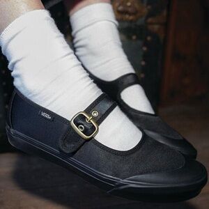NEW Vans Ballet Black Mary Jane Shoes Women’s Size 9